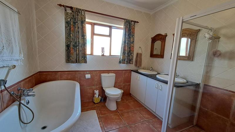 3 Bedroom Property for Sale in Jongensfontein Western Cape